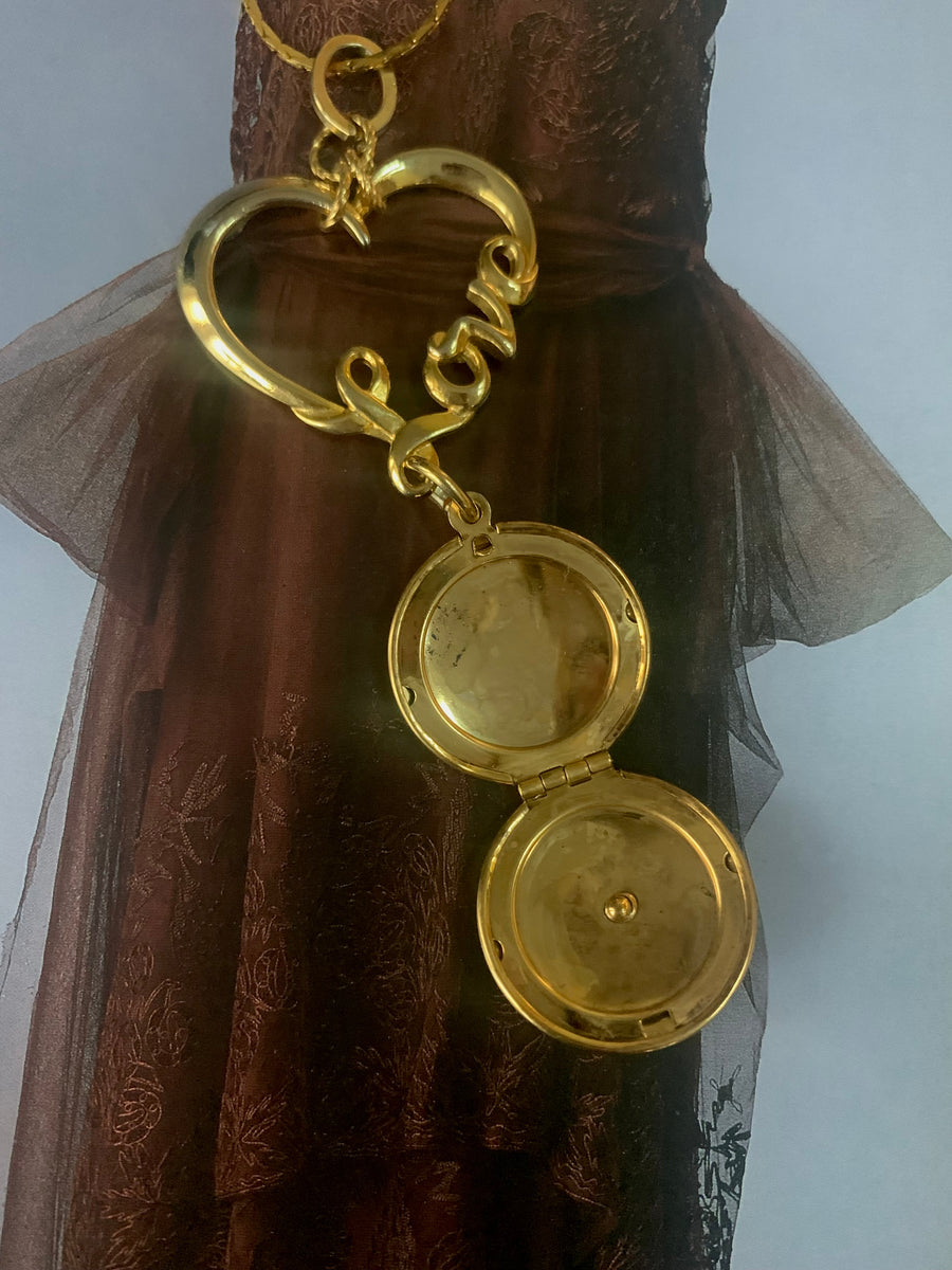 Love Script & Rhinestone Locket – Closures-Remnants