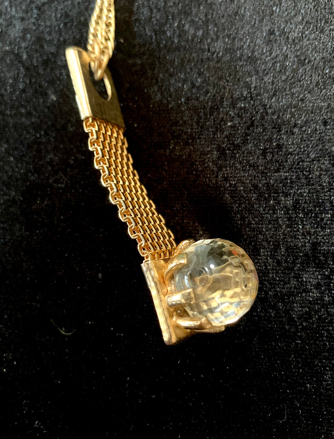 Necklaces – Closures-Remnants